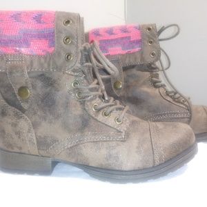 Honna combat boots in taupe